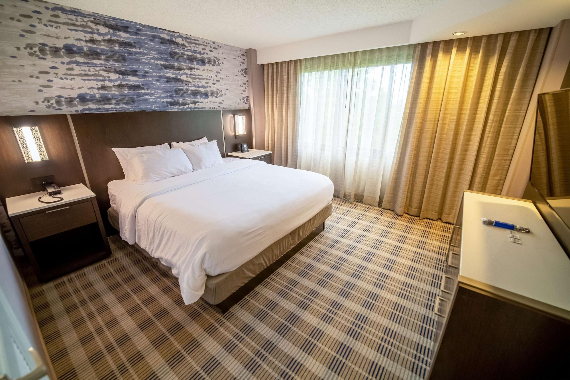 Embassy Suites By Hilton Kansas City Όβερλαντ Παρκ Εξωτερικό φωτογραφία