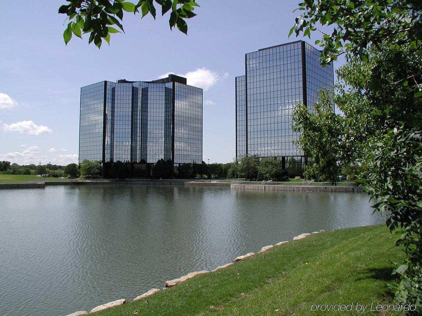 Embassy Suites By Hilton Kansas City Όβερλαντ Παρκ Ανέσεις φωτογραφία